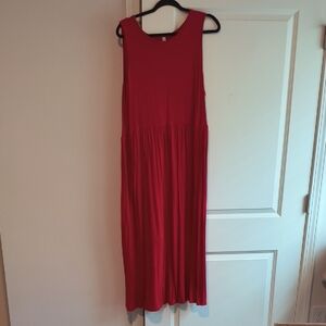 Vibrant Red Sleeveless Maxi Sundress with Scoop Neck